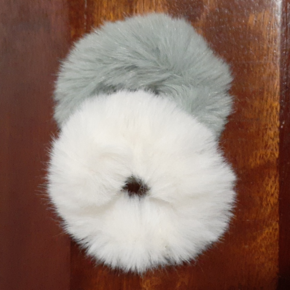 NEW 2 Plush Fluffy Furry Hair Ties Ponytail Holder Stretchy Scrunchy